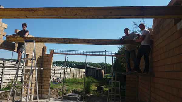 steunbalken en metswerk